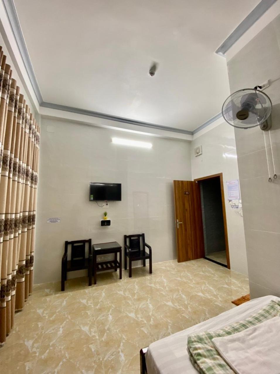 Nha Nghi Duy Tan Motel 140 Nguyen Du 0353007568 Quang Ngai Luaran gambar